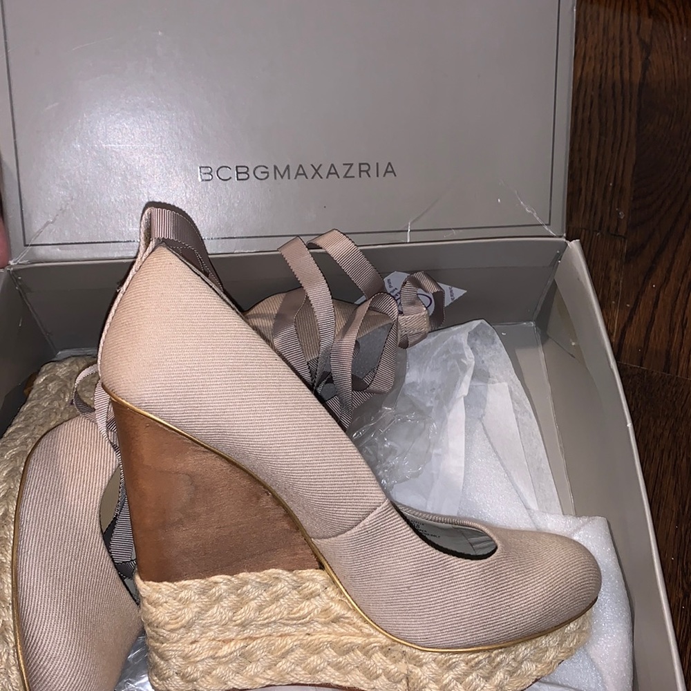 BCBG Beige Wedges - Like New